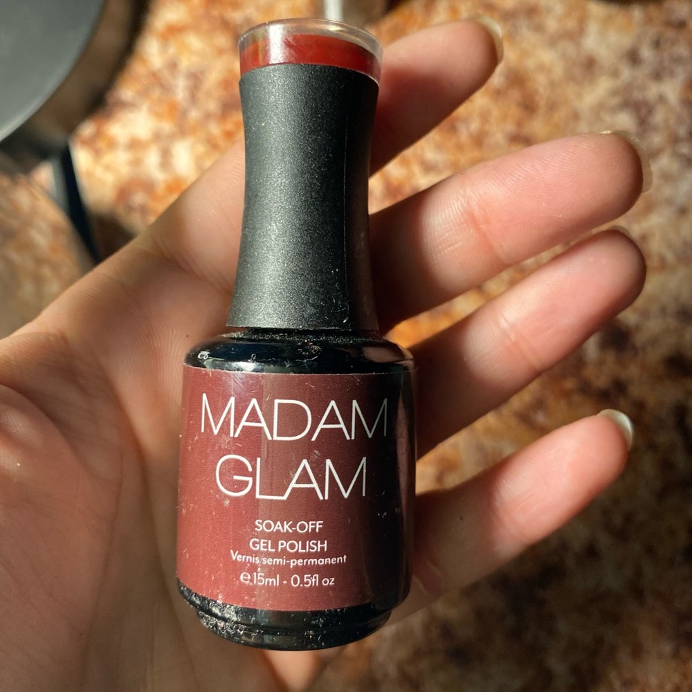 Madam Glam Gel polish